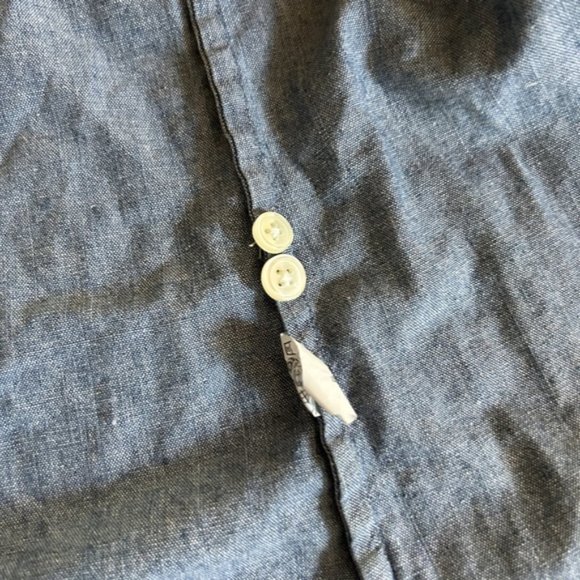 J. Crew Perfect Fit Chambray Button-Down Extra Small - Picture 4 of 5